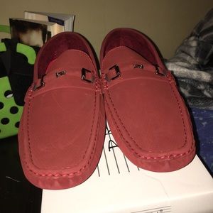 Size 12 red bravo men’s dress shoes.